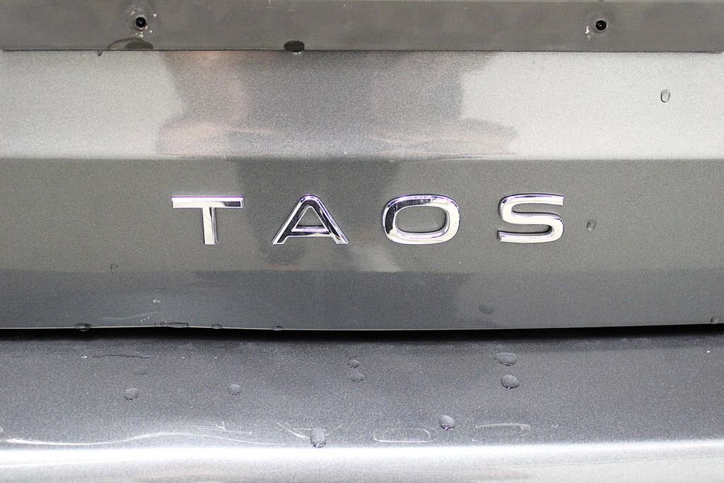 Used 2024 Volkswagen Taos SE AWD/4WD image 39