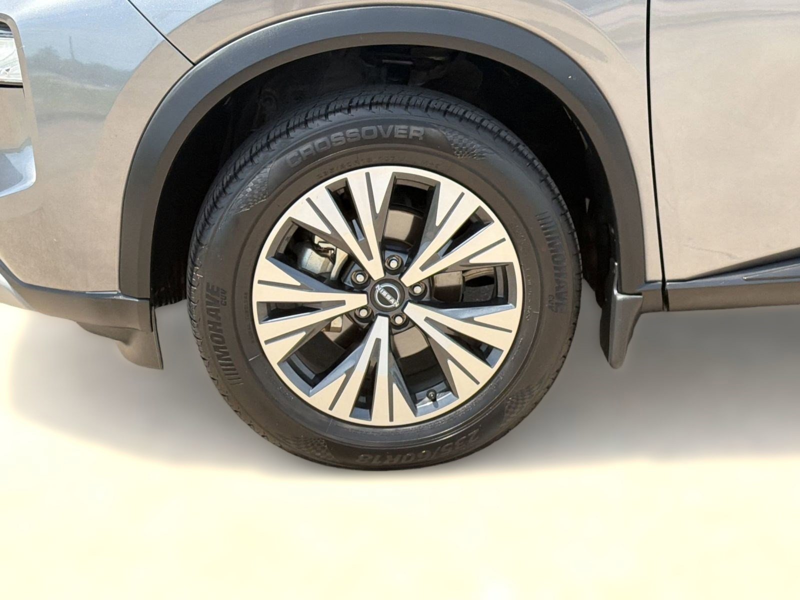 Used 2023 Nissan Rogue SV FWD image 11
