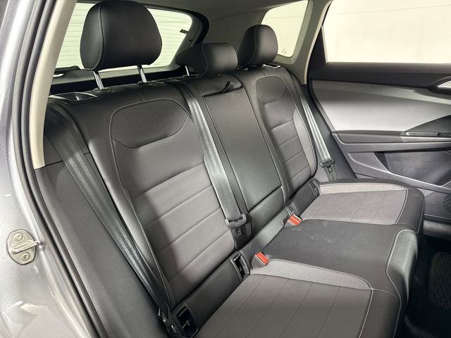 Used 2022 Volkswagen Taos SE image 15