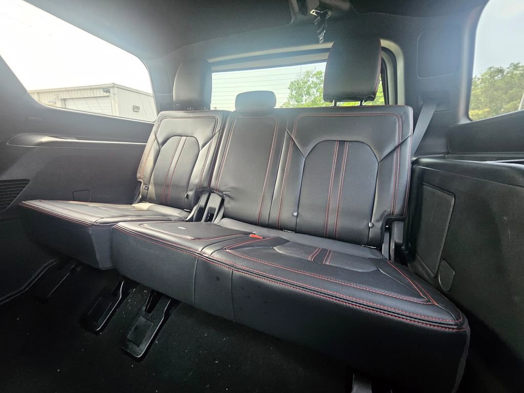 Used 2024 Ford Expedition Limited RWD image 13