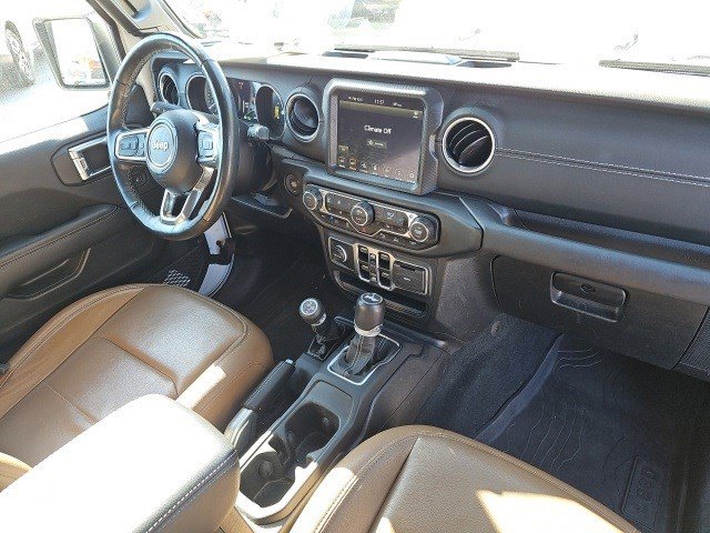 Used 2023 Jeep Wrangler Sahara w/ Cold Weather Group image 14