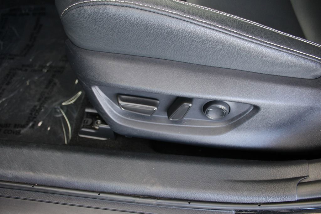 Certified 2025 Toyota Camry SE FWD image 23