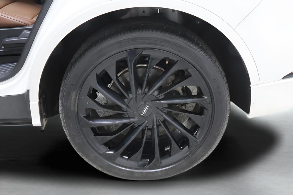 Used 2024 Lincoln Aviator Reserve w/ Equipment Group 201A image 37