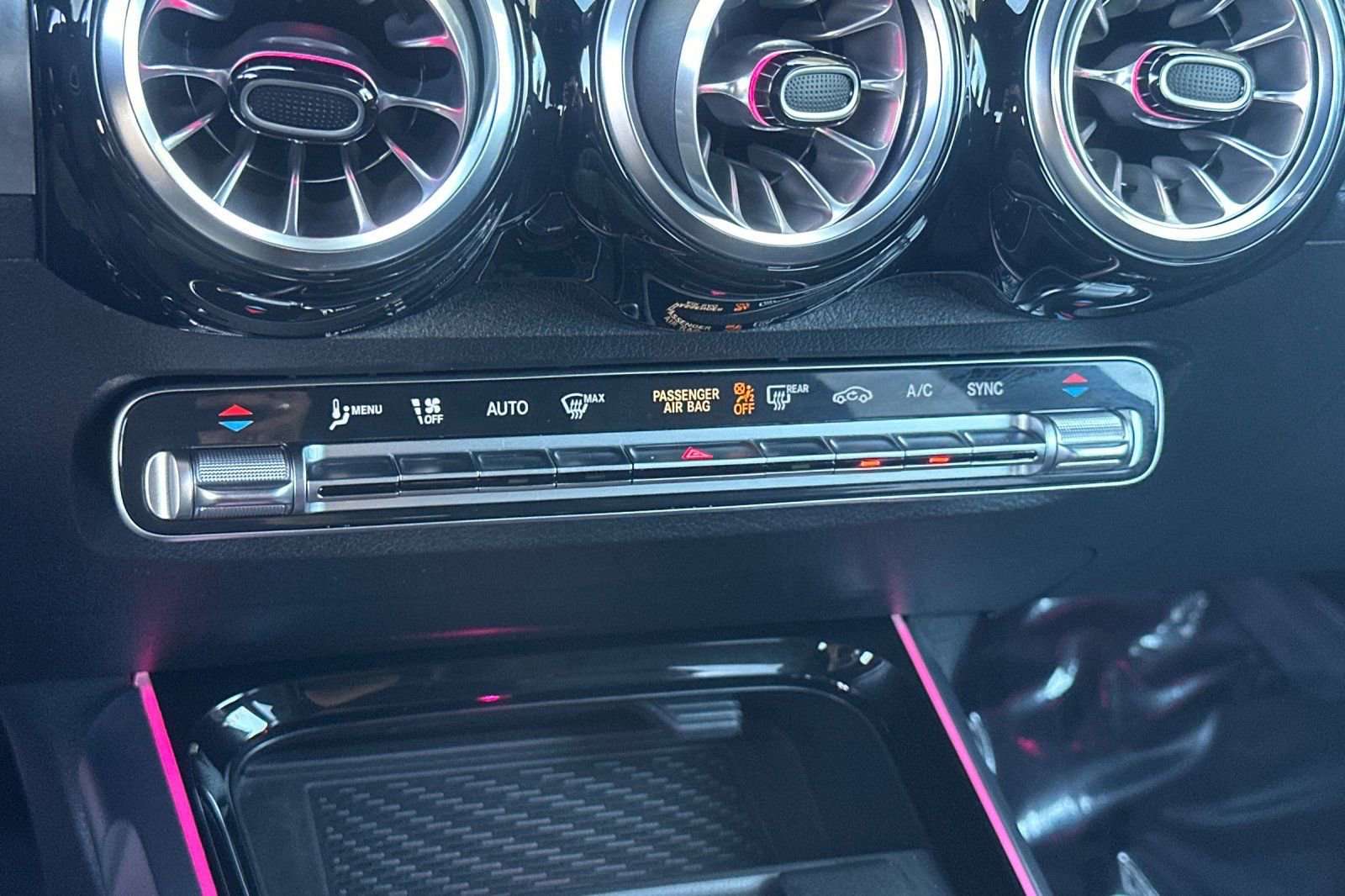 Certified 2024 Mercedes-Benz GLB 250 image 20