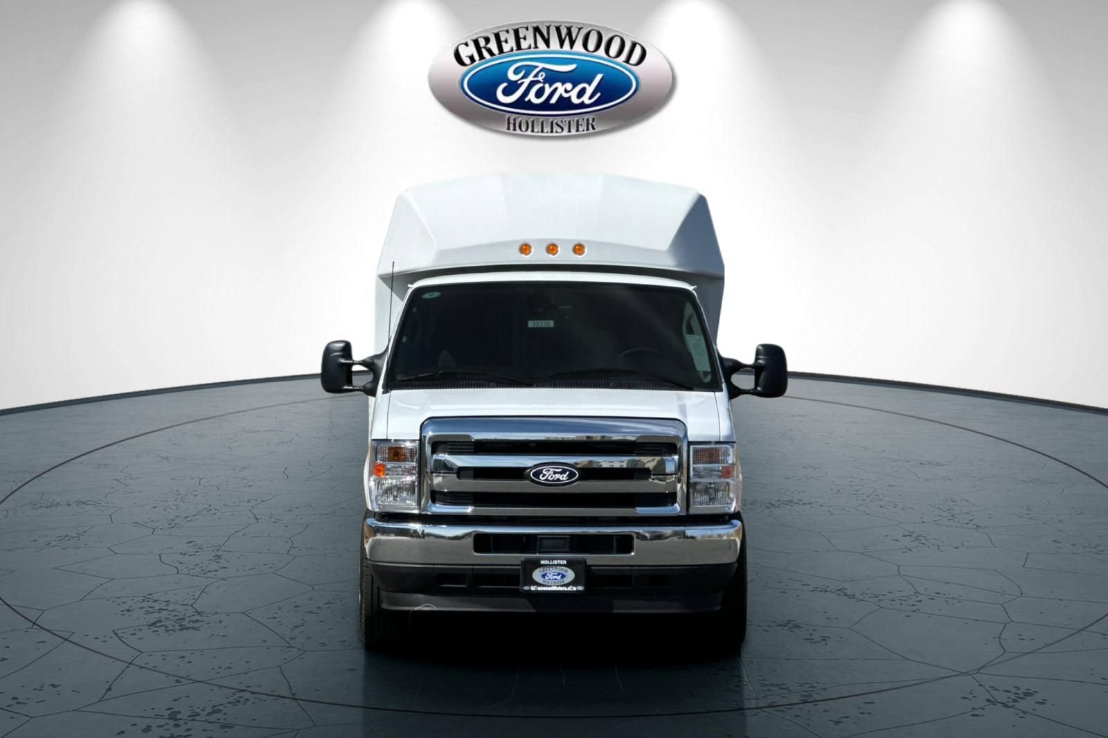New 2026 Ford E-350 and Econoline 350 Super Duty w/ Power Equipment Group RWD image 9