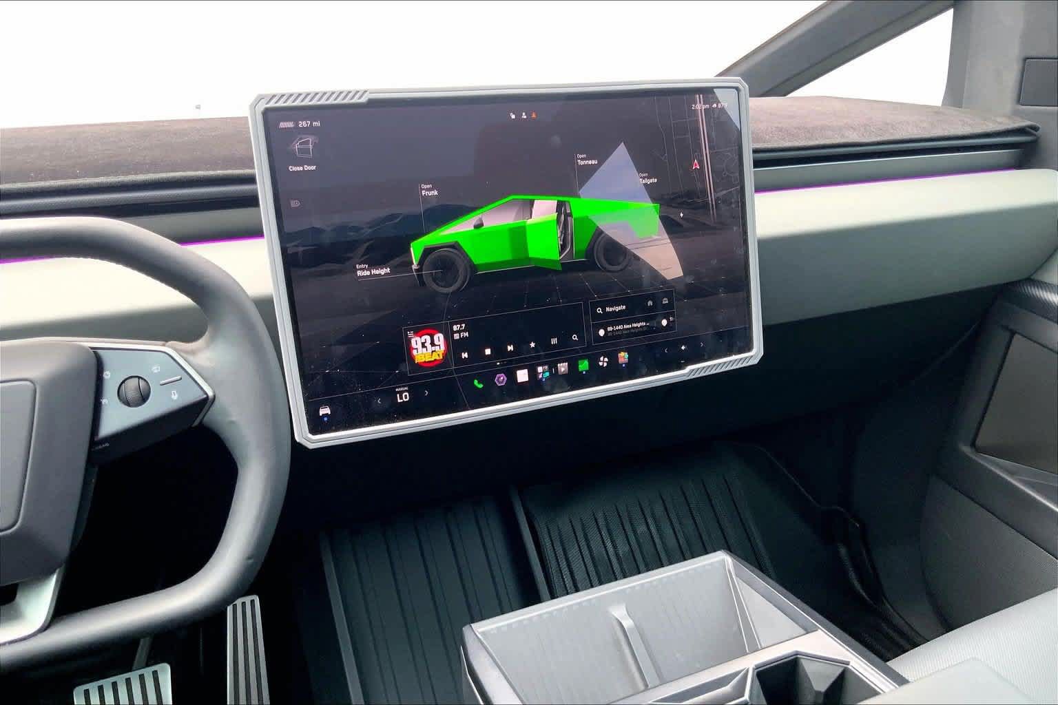 Used 2024 Tesla Cybertruck AWD Crew Cab image 15
