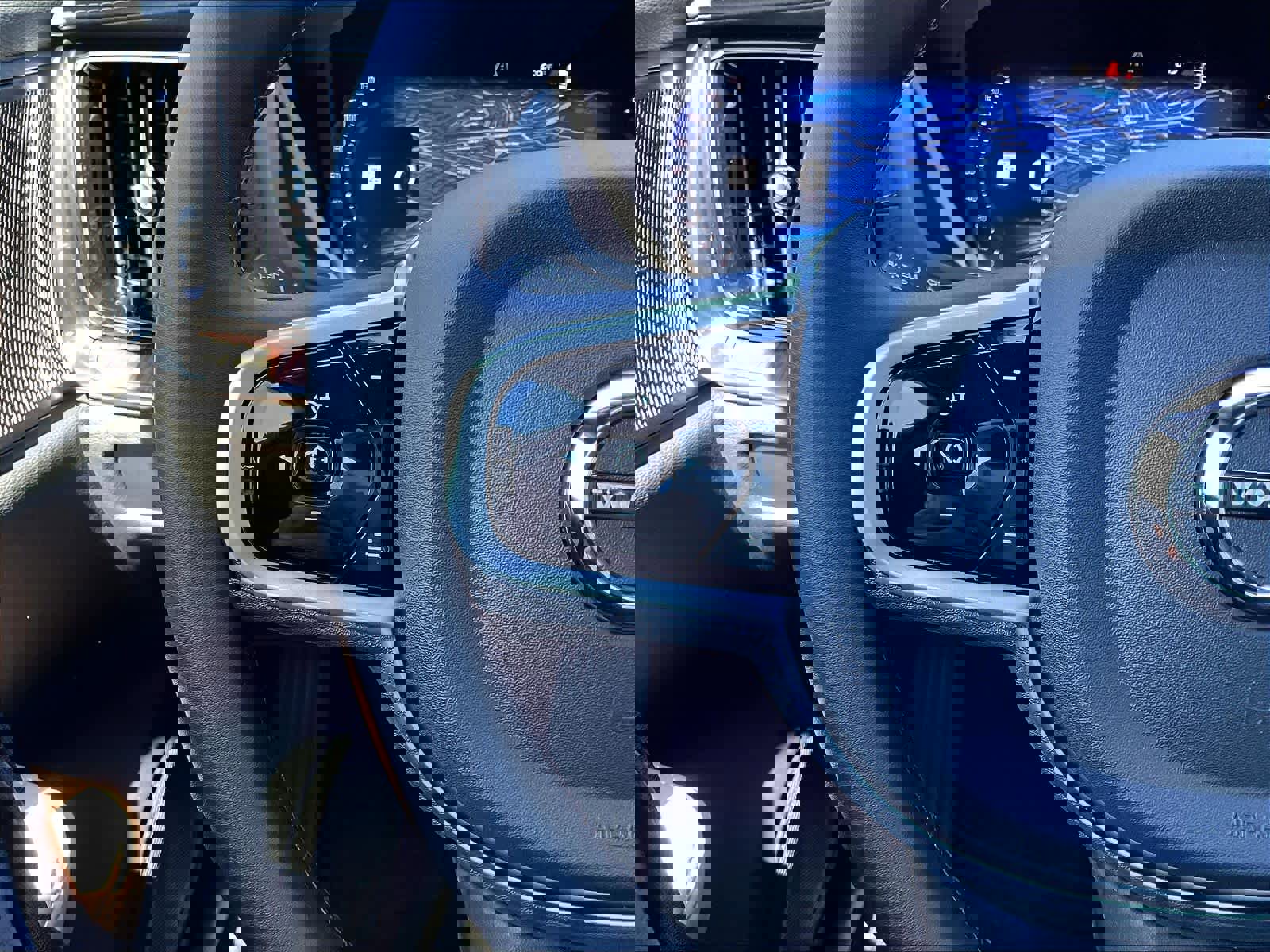 New 2026 Volvo V60 B5 Cross Country Ultra image 17