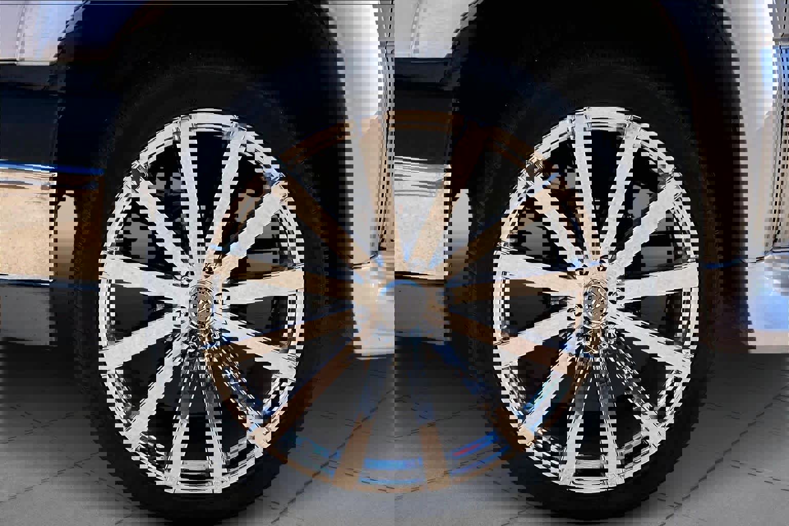 Used 2005 Chevrolet Avalanche Z66 w/ Sun And Sound Package image 10