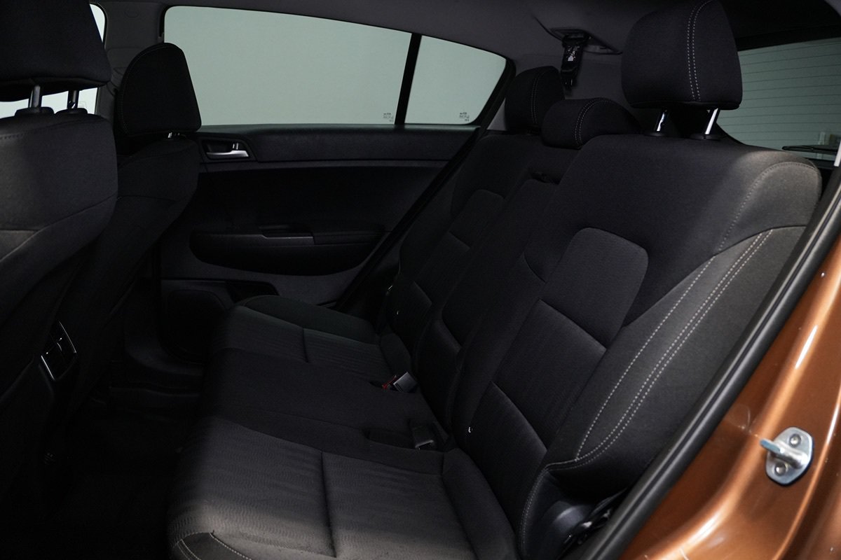 Used 2020 Kia Sportage LX FWD image 13