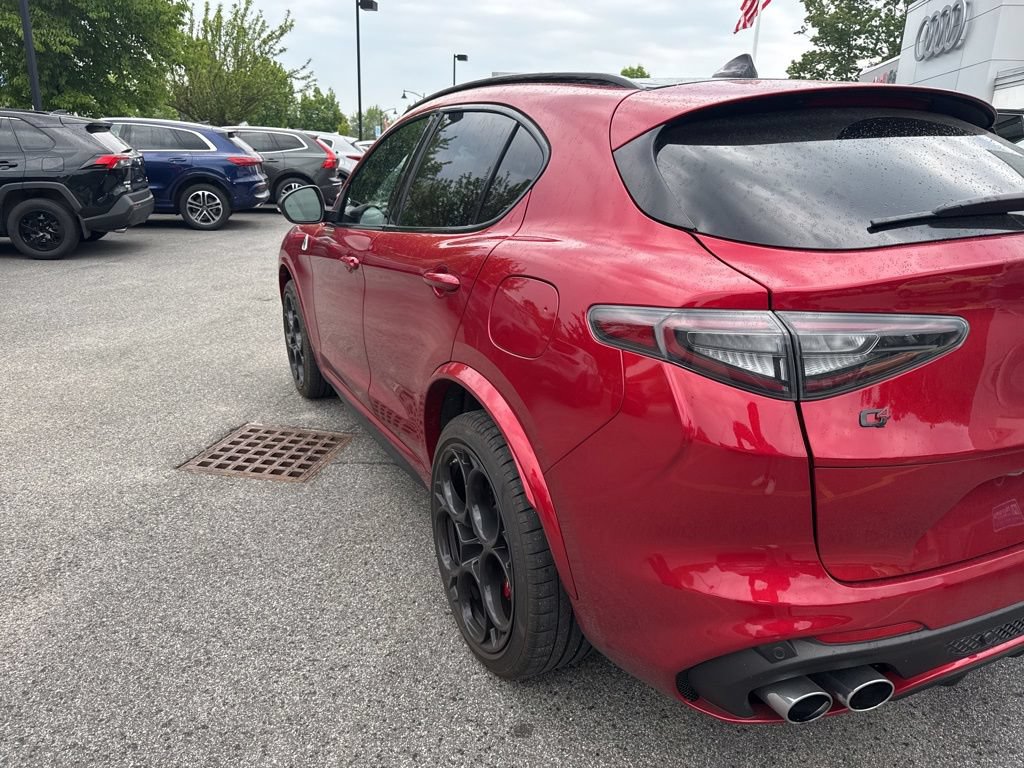 Used 2024 Alfa Romeo Stelvio Quadrifoglio w/ Active Assist Plus Package AWD/4WD image 7