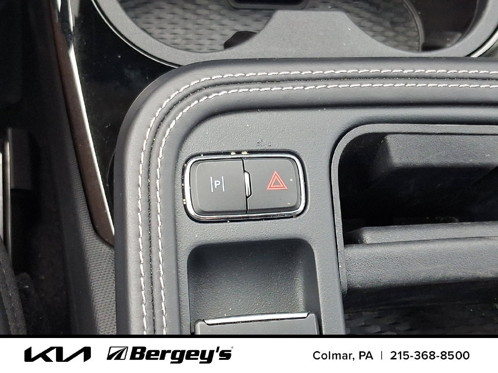 Used 2025 Ford Mustang Mach-E Premium AWD/4WD image 26