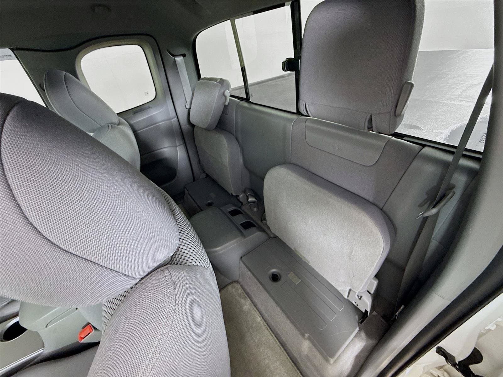 Used 2011 Toyota Tacoma 4x4 Access Cab V6 w/ TRD Sport Pkg image 11