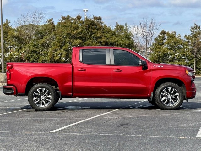Used 2023 Chevrolet Silverado 1500 RST w/ Z71 Off-Road Package image 9