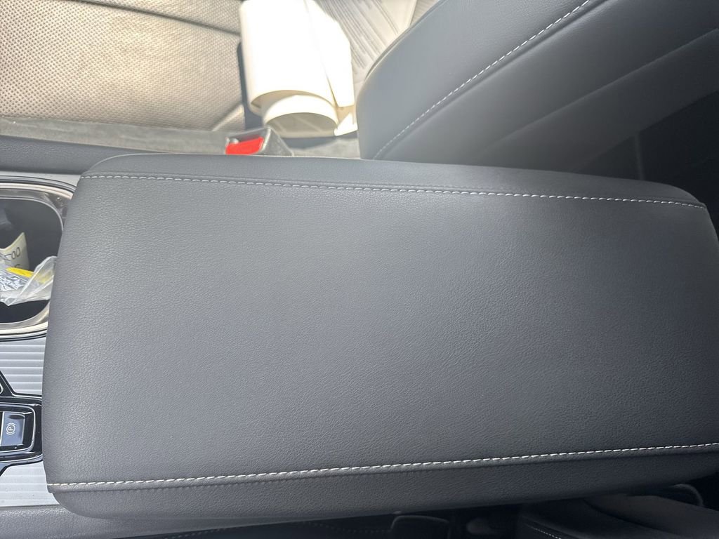 Used 2023 Lexus RX 500h F Sport image 24