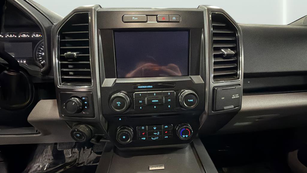 Used 2018 Ford F150 XLT w/ Equipment Group 302A Luxury image 14