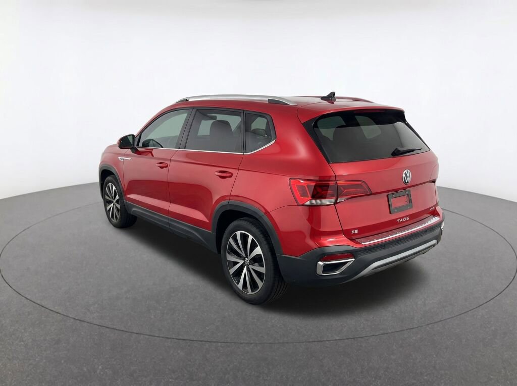 Used 2023 Volkswagen Taos SE w/ Panoramic Sunroof Package AWD/4WD image 37