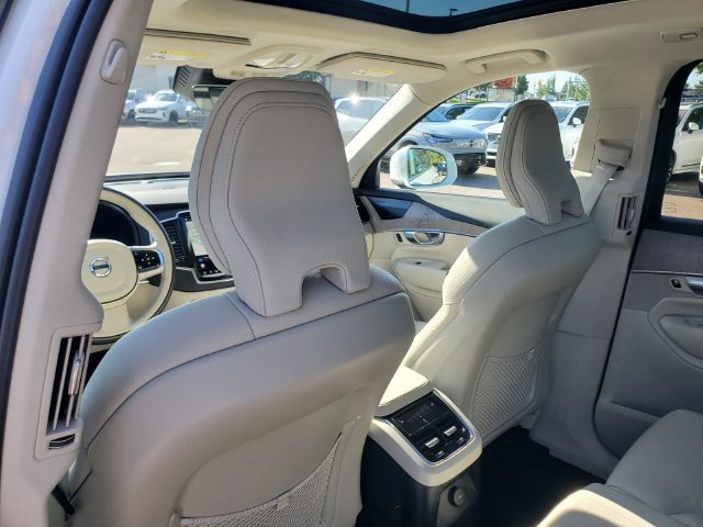Used 2024 Volvo XC90 T8 Plus w/ Protection Package Premier AWD/4WD image 27