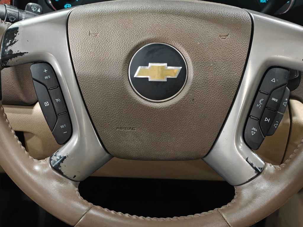 Used 2011 Chevrolet Avalanche LTZ AWD/4WD image 5