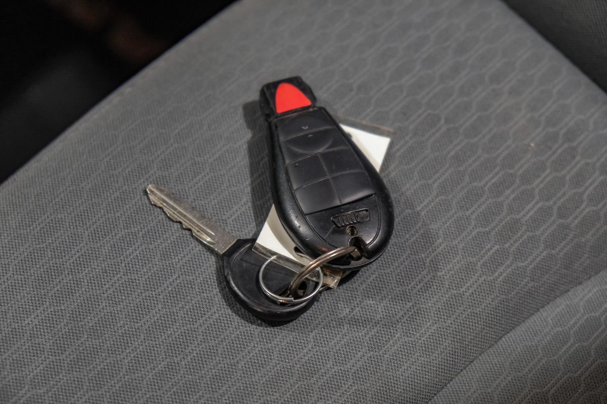 Used 2013 RAM 1500 Express RWD image 60
