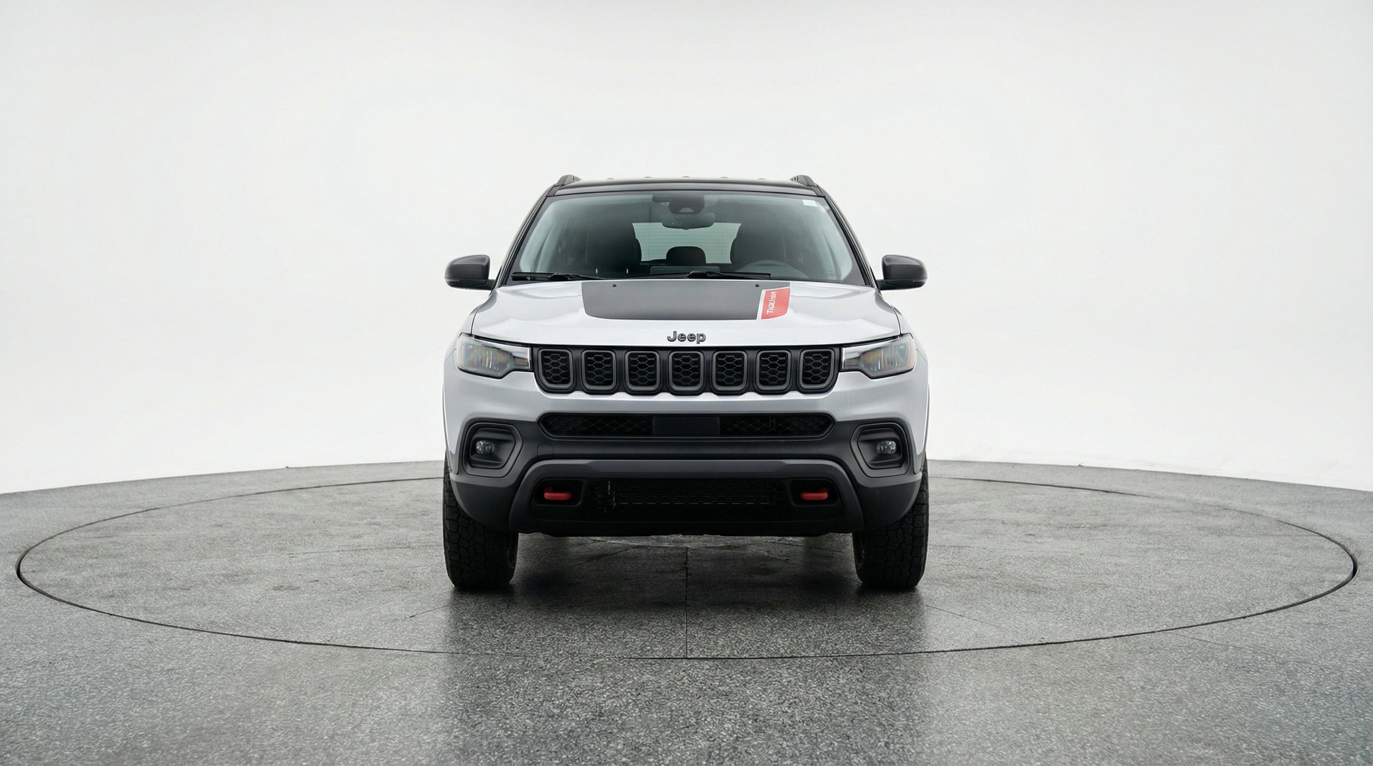 Used 2025 Jeep Compass Trailhawk AWD/4WD image 2
