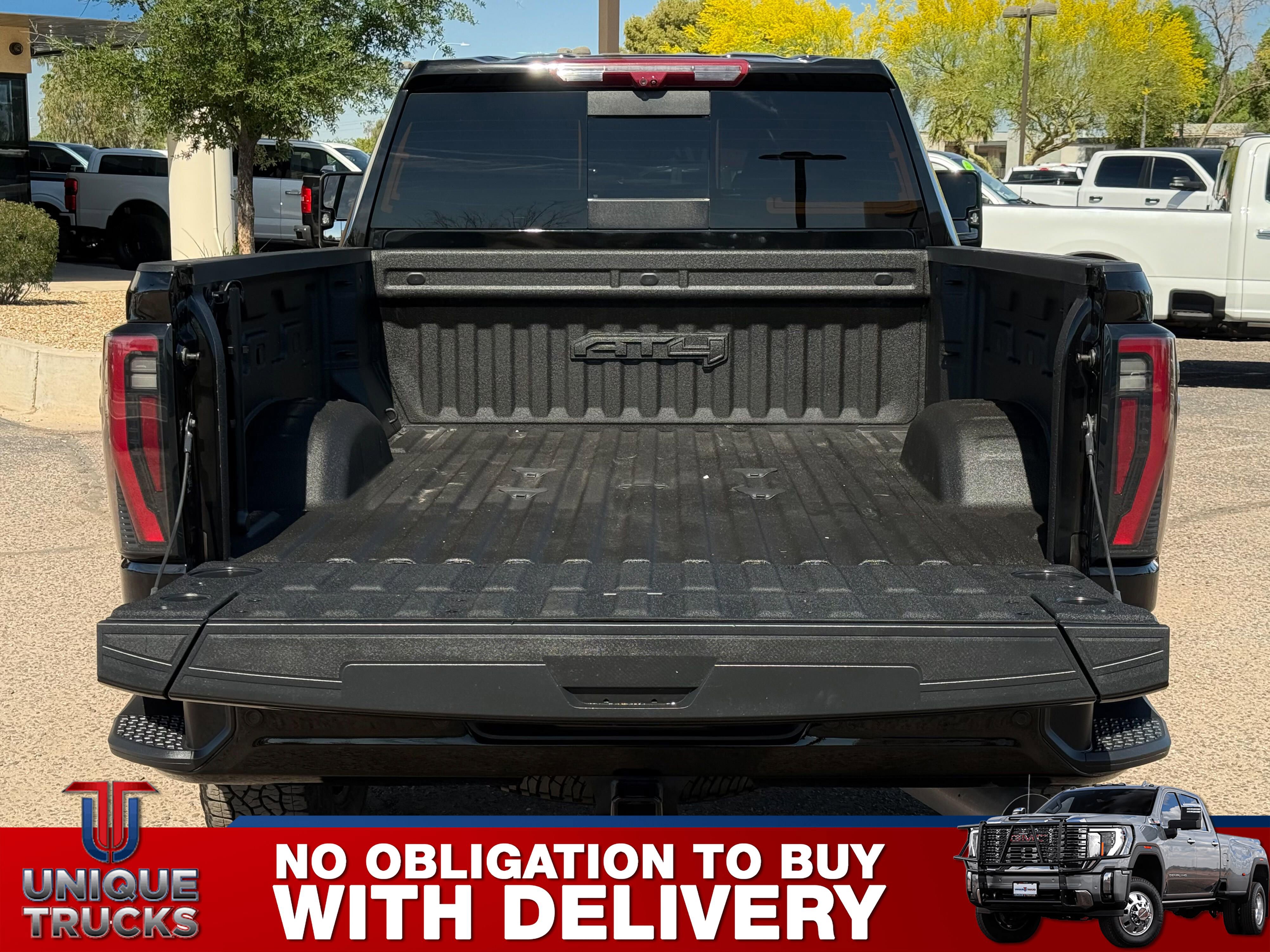 Used 2024 GMC Sierra 2500 AT4 w/ AT4 Premium Plus Package AWD/4WD image 6