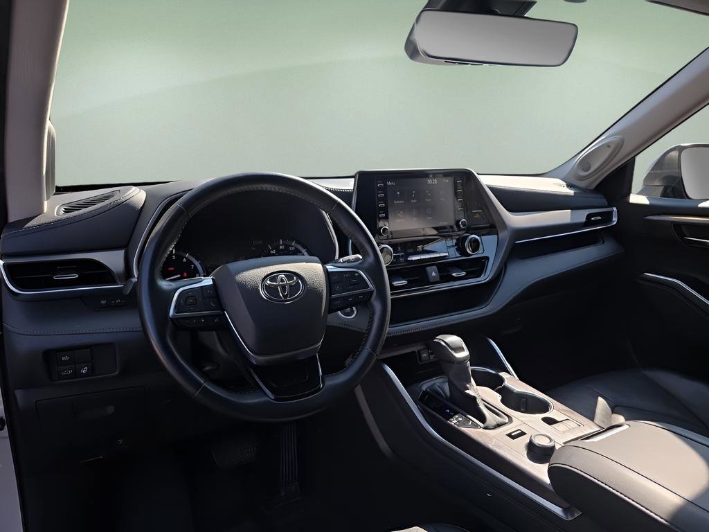 Used 2020 Toyota Highlander Limited image 26