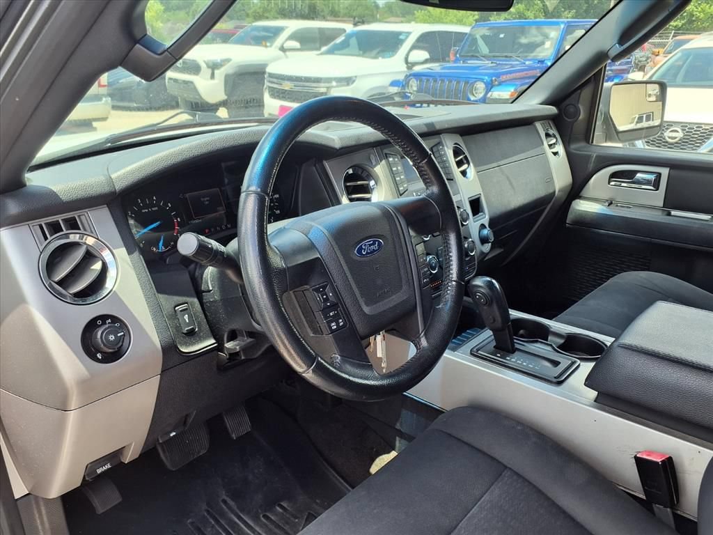 Used 2017 Ford Expedition EL XLT AWD/4WD image 8