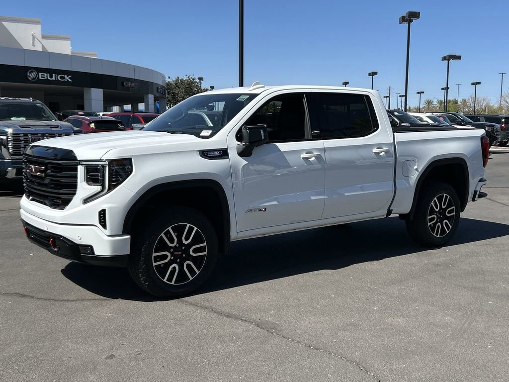 Used 2025 GMC Sierra 1500 AT4 w/ Technology Package AWD/4WD image 1