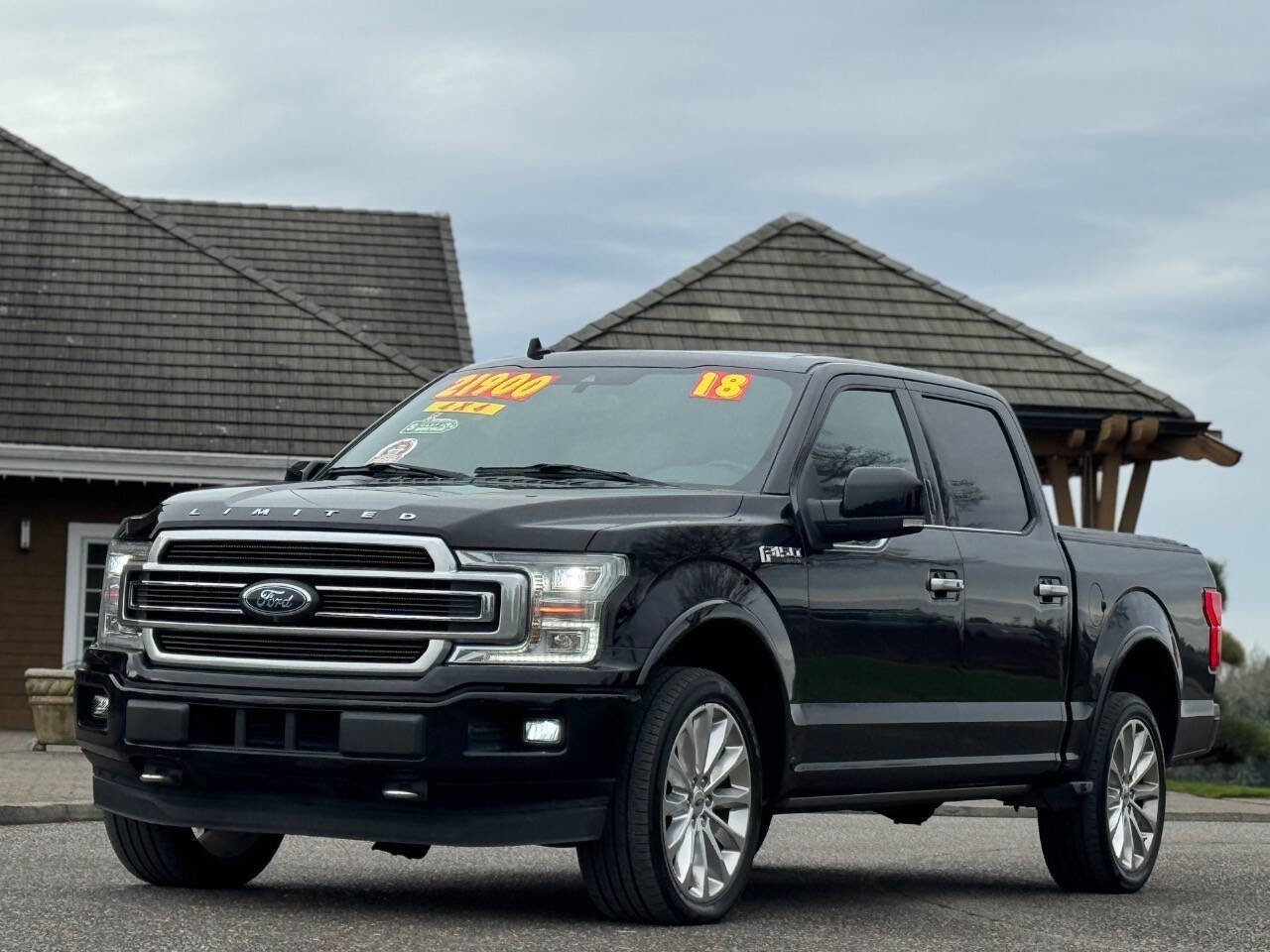 Used 2018 Ford F150 Limited w/ Trailer Tow Package image 3