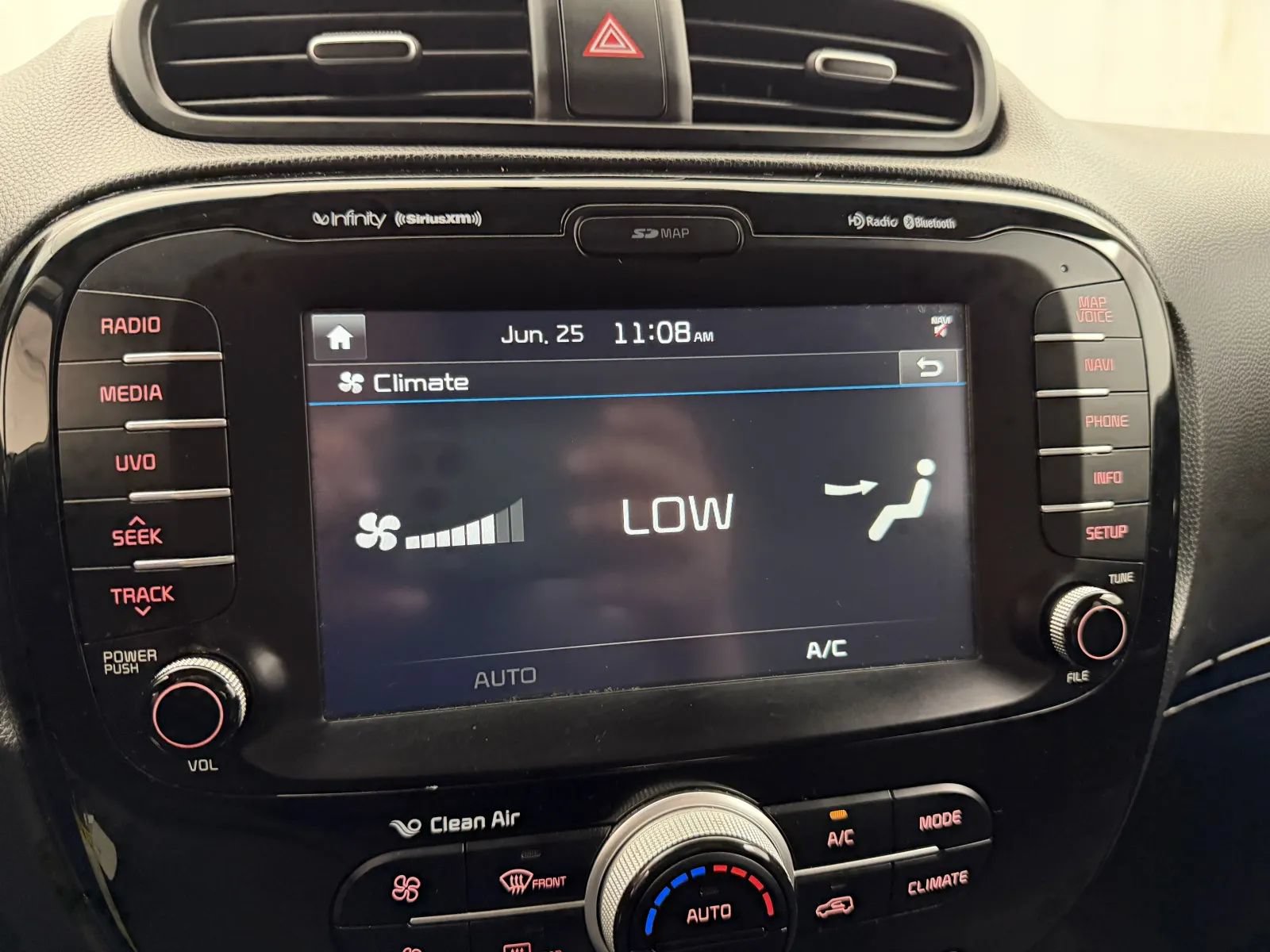 Used 2016 Kia Soul + w/ Audio Package FWD image 19