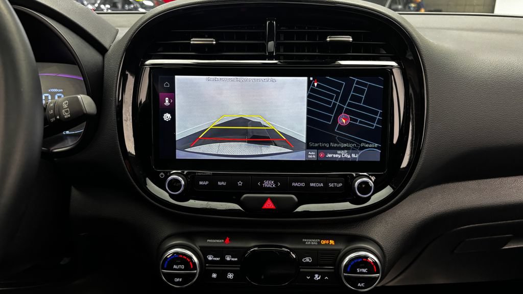 Used 2025 Kia Soul EX FWD image 44