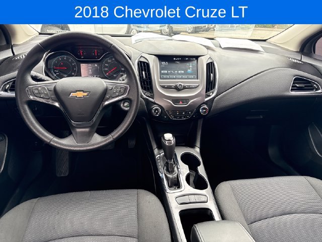 Certified 2018 Chevrolet Cruze LT w/ Convenience Package FWD image 12