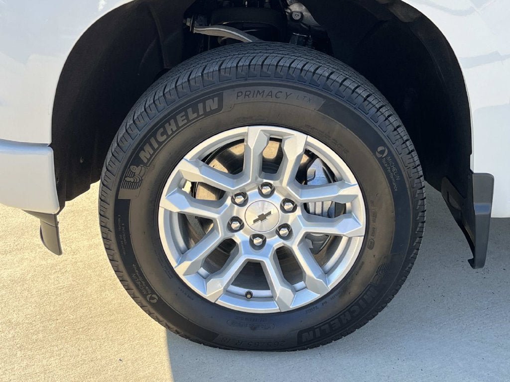 Used 2026 Chevrolet Silverado 1500 RST AWD/4WD image 9