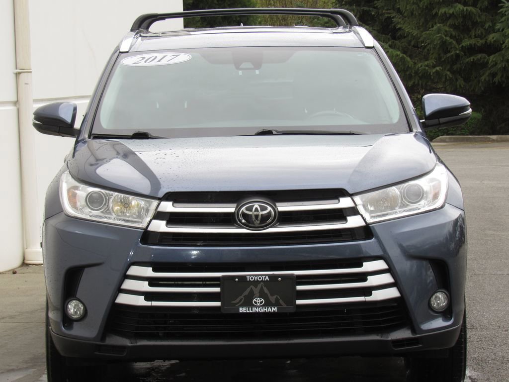 Used 2017 Toyota Highlander XLE AWD/4WD image 3