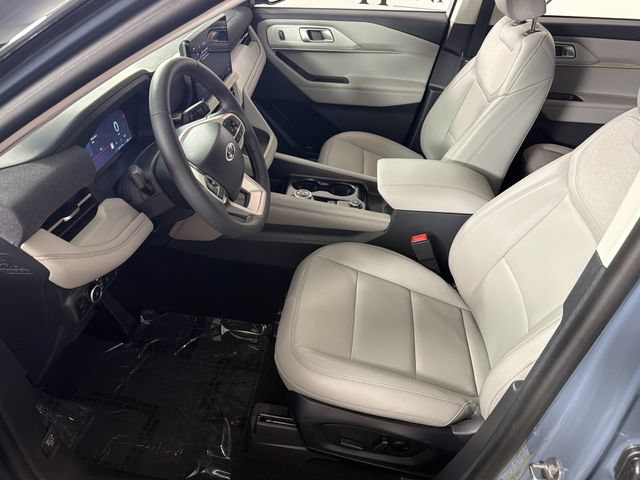 Used 2026 Ford Explorer Active w/ Active Comfort Package RWD image 19