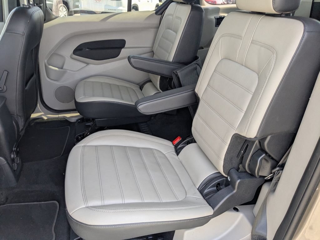 Used 2020 Ford Transit Connect XLT FWD image 16