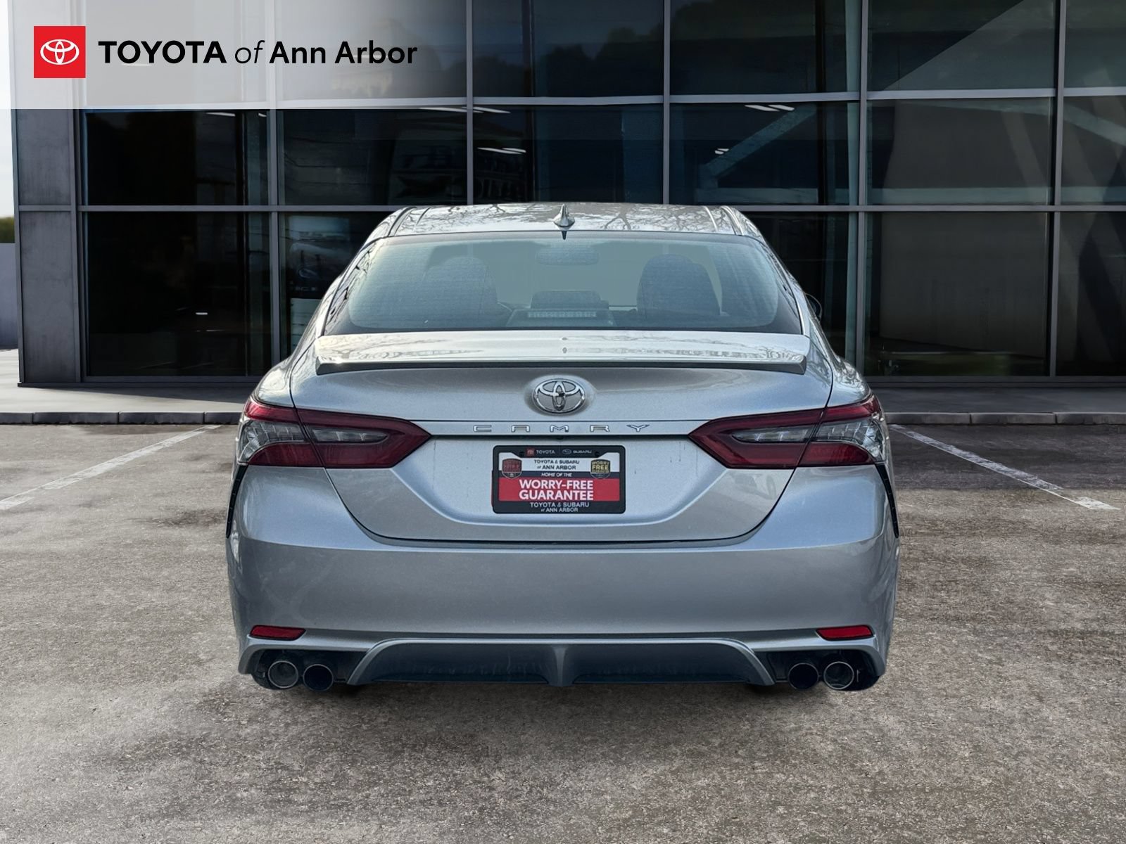 Used 2024 Toyota Camry XSE FWD image 10