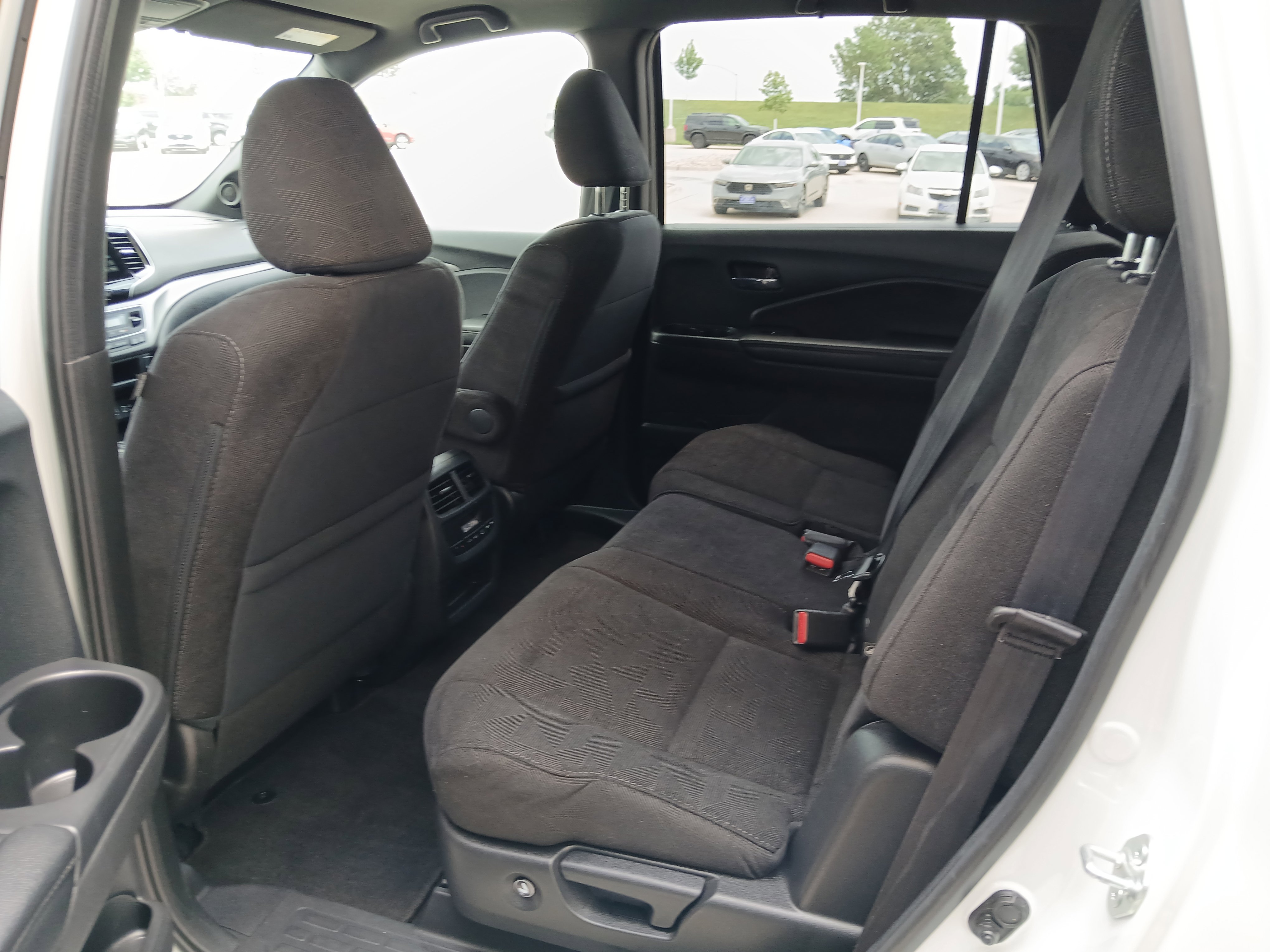 Used 2022 Honda Pilot Sport image 9