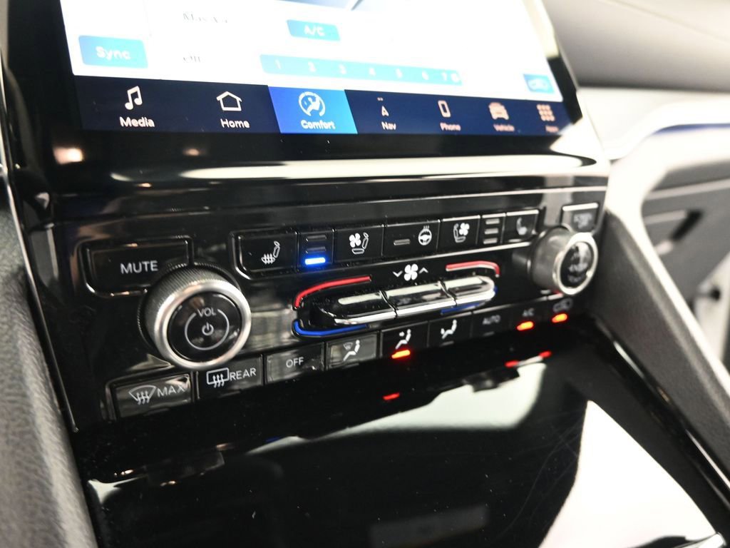 Used 2022 Jeep Grand Cherokee Overland image 33