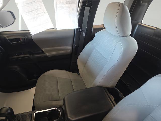 Used 2018 Toyota Tacoma SR RWD image 21
