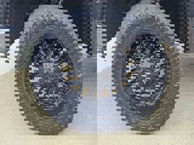 Used 2022 Chevrolet Silverado 1500 RST w/ Safety Package image 13