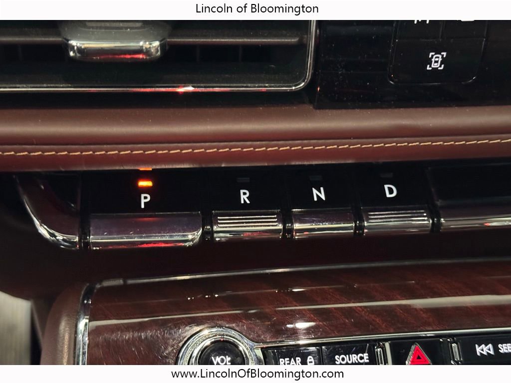 Used 2023 Lincoln Aviator Black Label w/ Dynamic Handling Package image 40