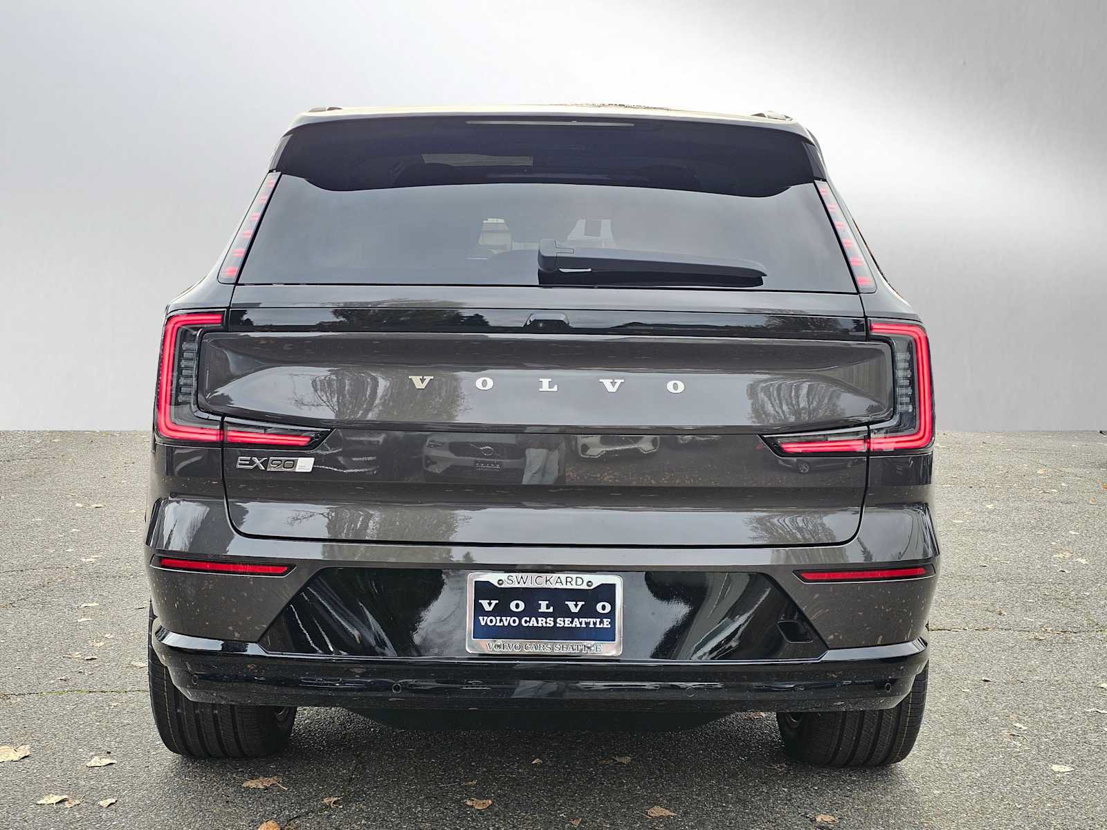 New 2025 Volvo EX90 Plus w/ Protection Package Premier AWD/4WD image 6