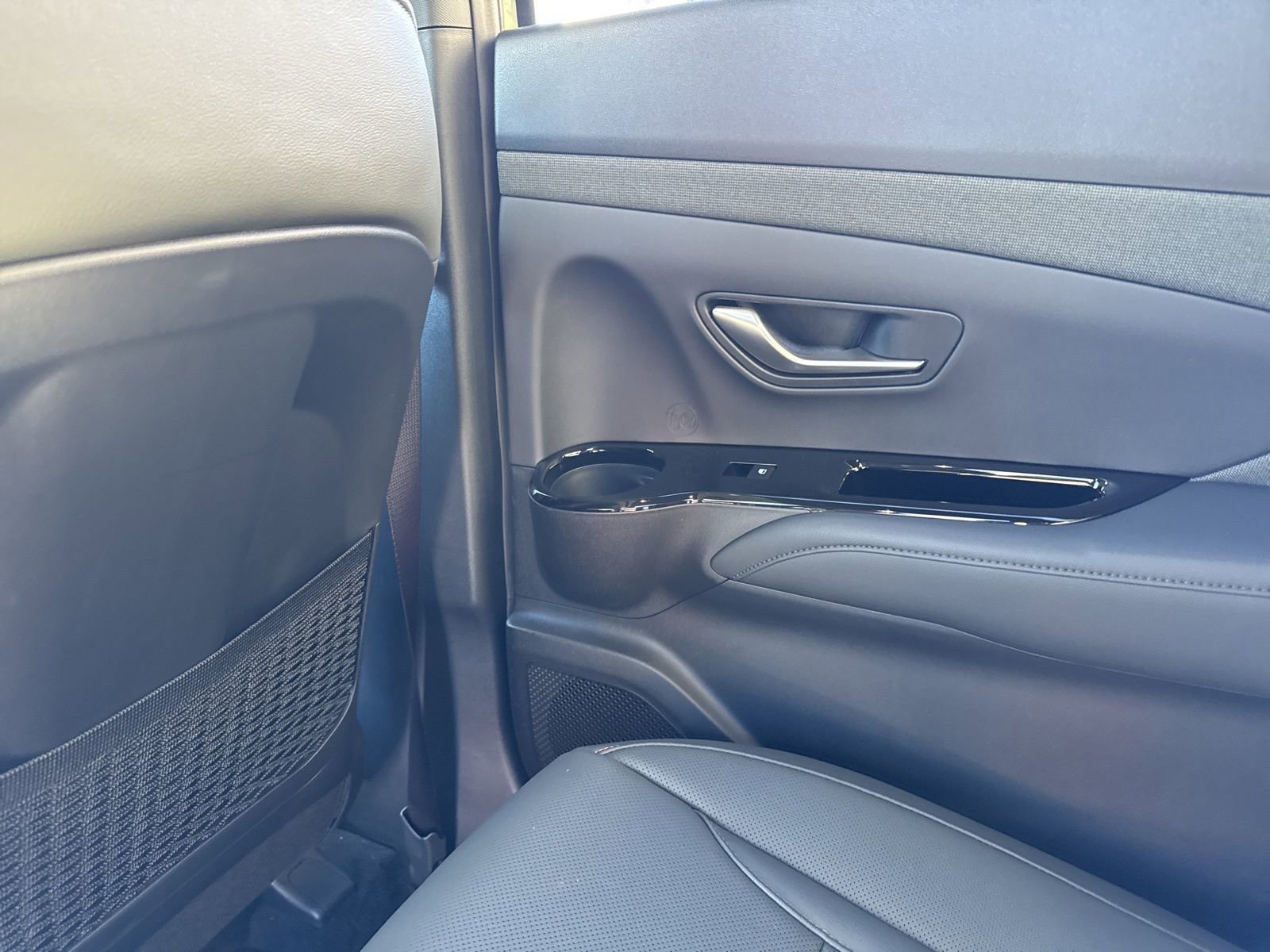 Used 2025 Hyundai Santa Cruz Limited image 17