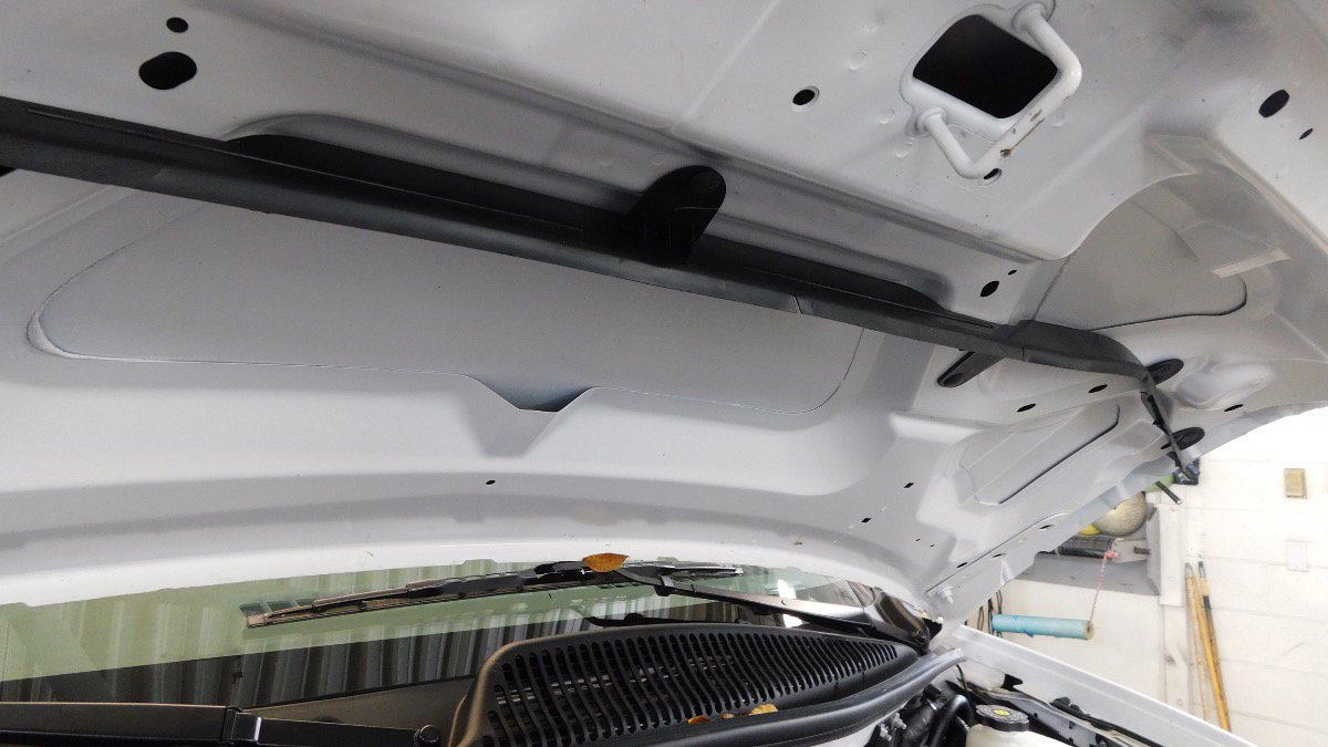 Used 2025 Chevrolet Express 2500 w/ Driver Convenience Package image 25