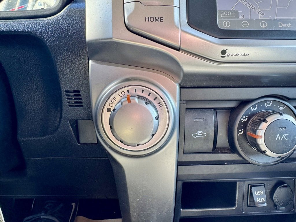 Used 2017 Toyota 4Runner SR5 Premium image 35