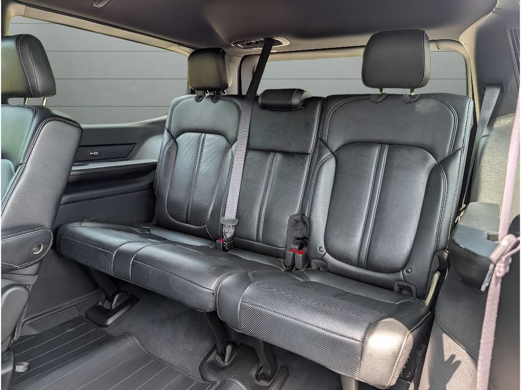 Used 2024 Jeep Wagoneer Series II AWD/4WD image 30