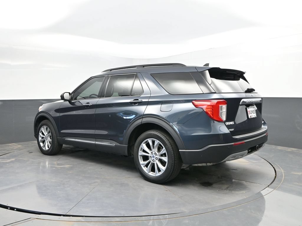 Used 2024 Ford Explorer XLT w/ Equipment Group 202A AWD/4WD image 7