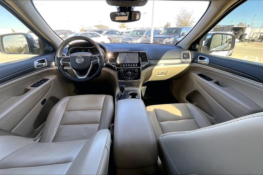 Used 2020 Jeep Grand Cherokee Limited image 19