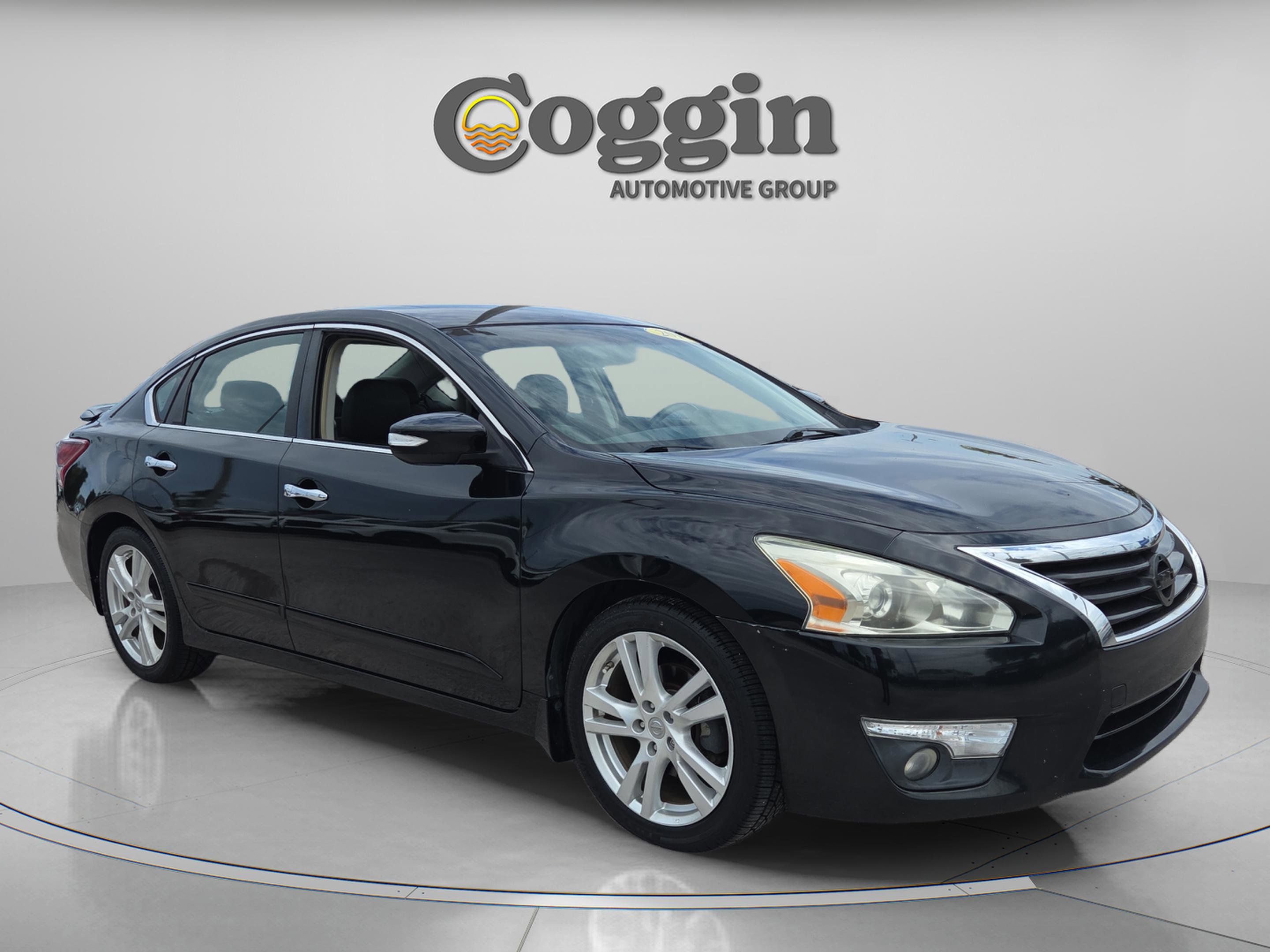 Used 2013 Nissan Altima 3.5 SL w/ Technology Pkg FWD image 7